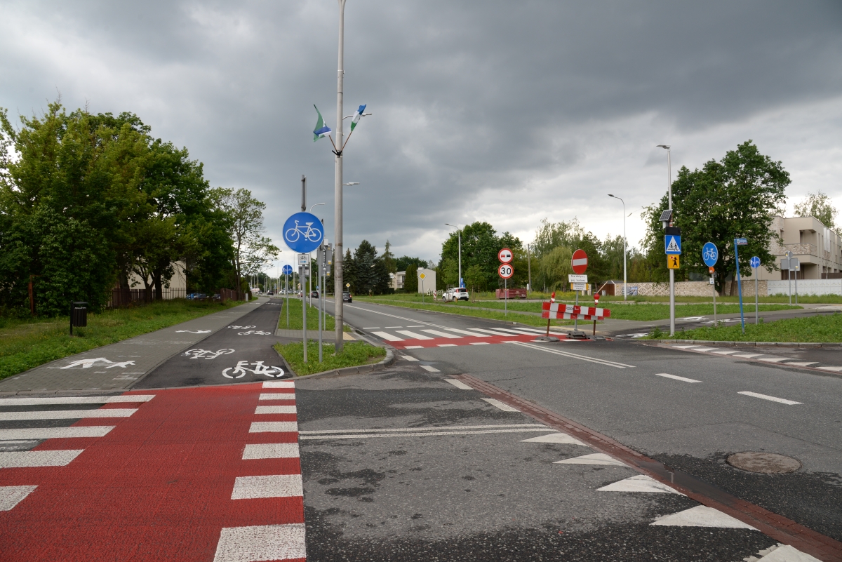 Nowe wiaty przystankowe przy drodze wojewódzkiej nr 721