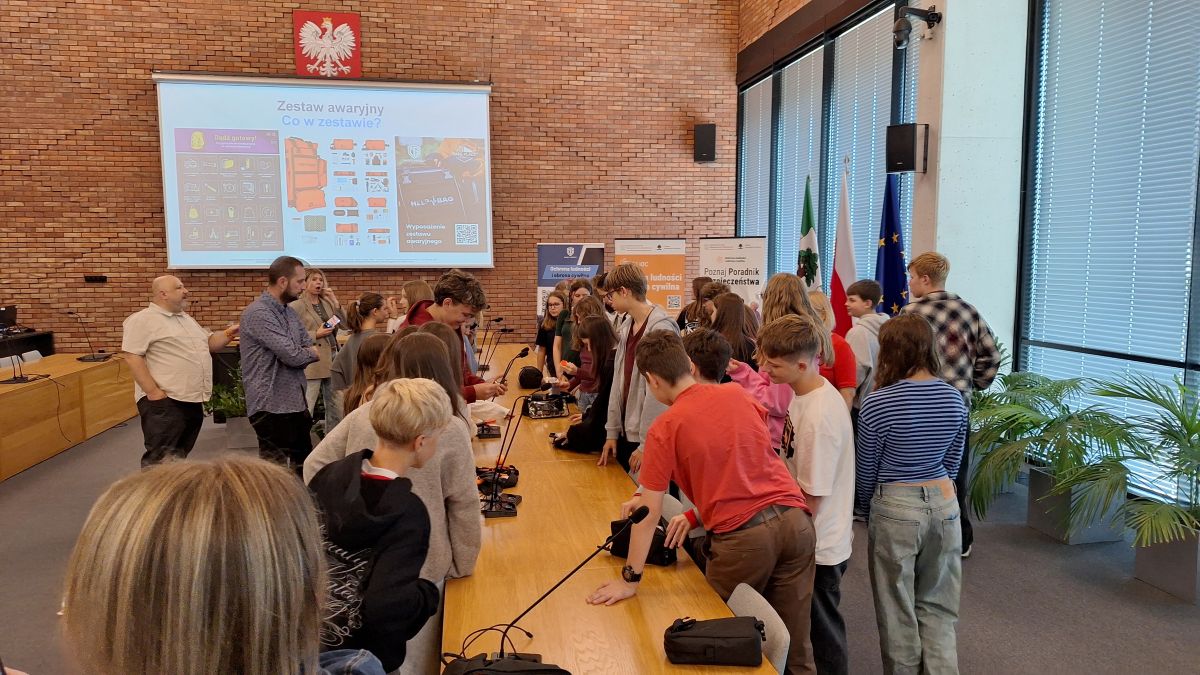 Wiedza, która może uratować życie – szkolenia dla młodzieży