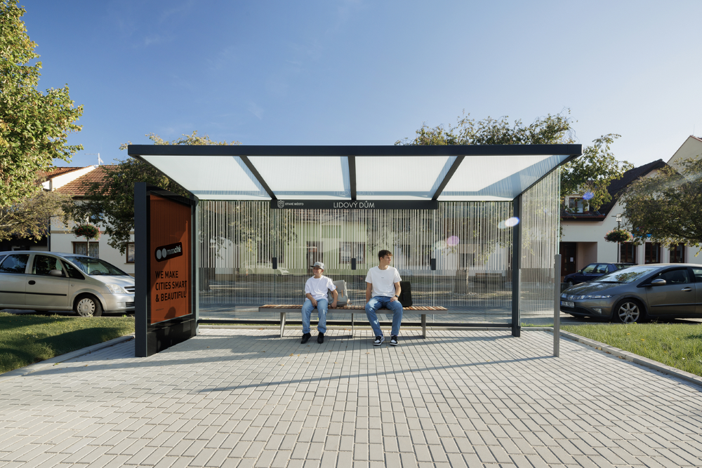 Nowe wiaty na przystankach Polna 01 i Klarysew 01