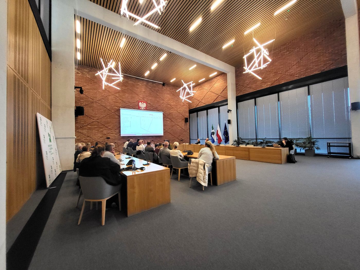 Mieszkańcy Czarnowa o budowie dróg – spotkanie z projektantem